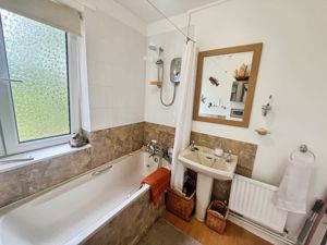 Bathroom - click for photo gallery